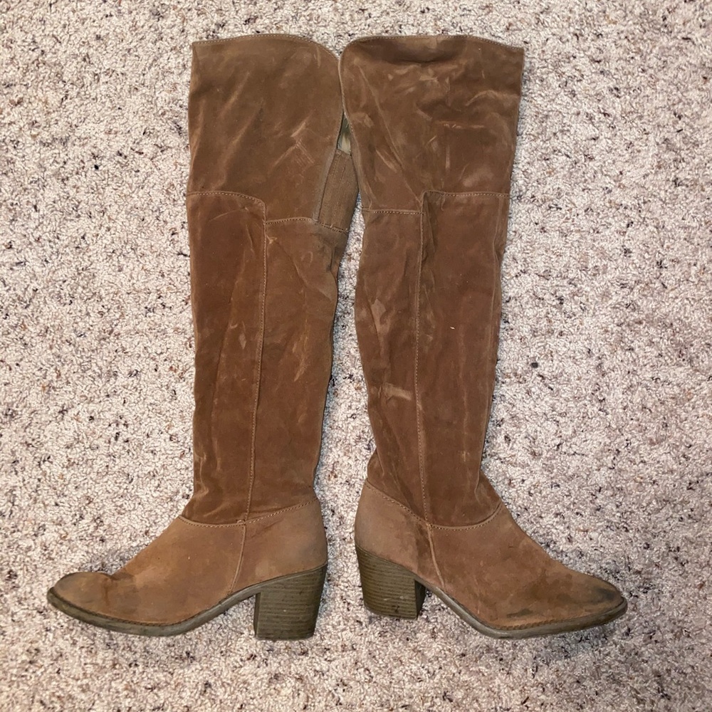 Over the knees boots